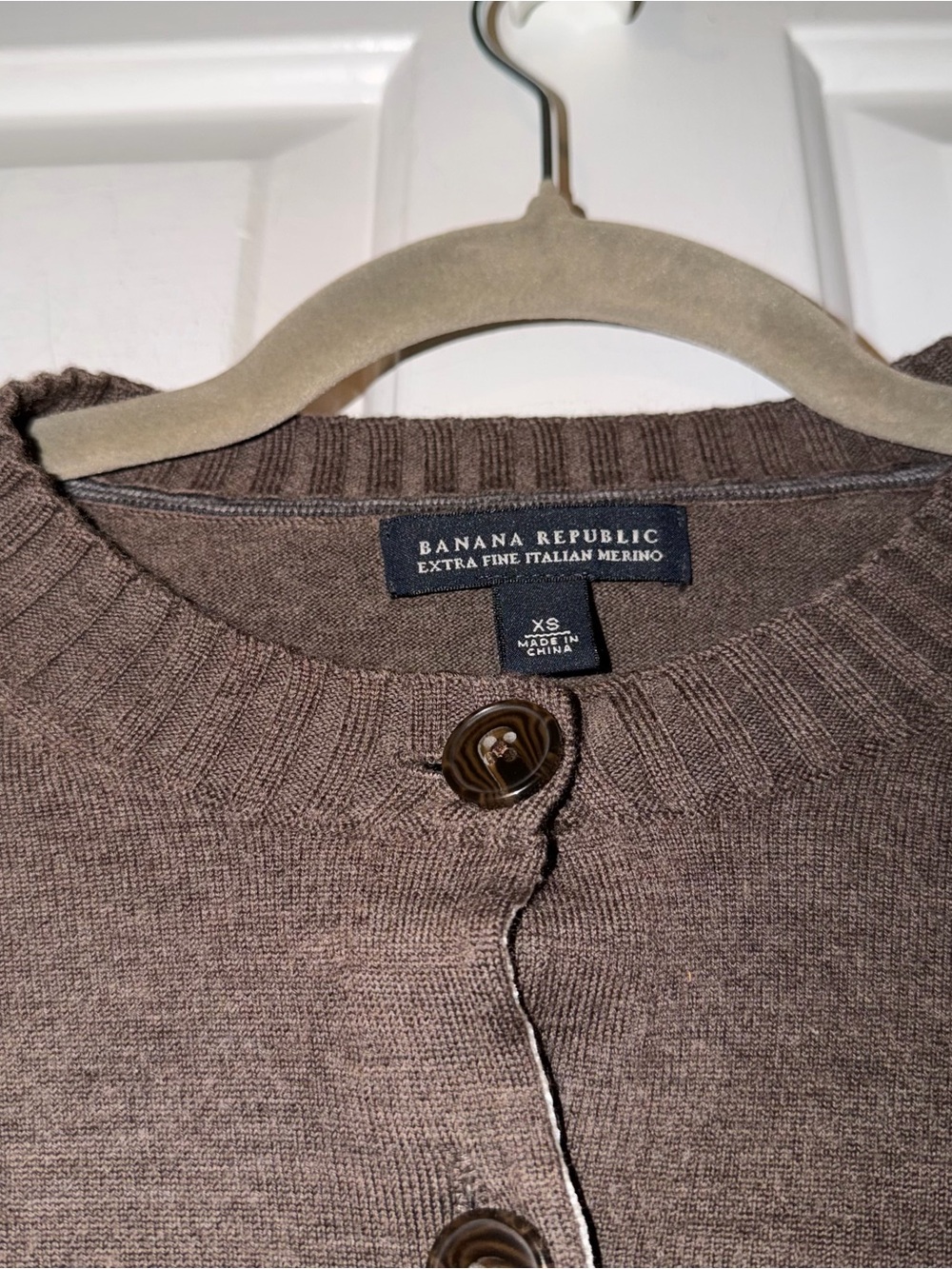 Banana Republic Brown extra fine Italian merino Button-Front cardigan sweater XS - Picture 3 of 12